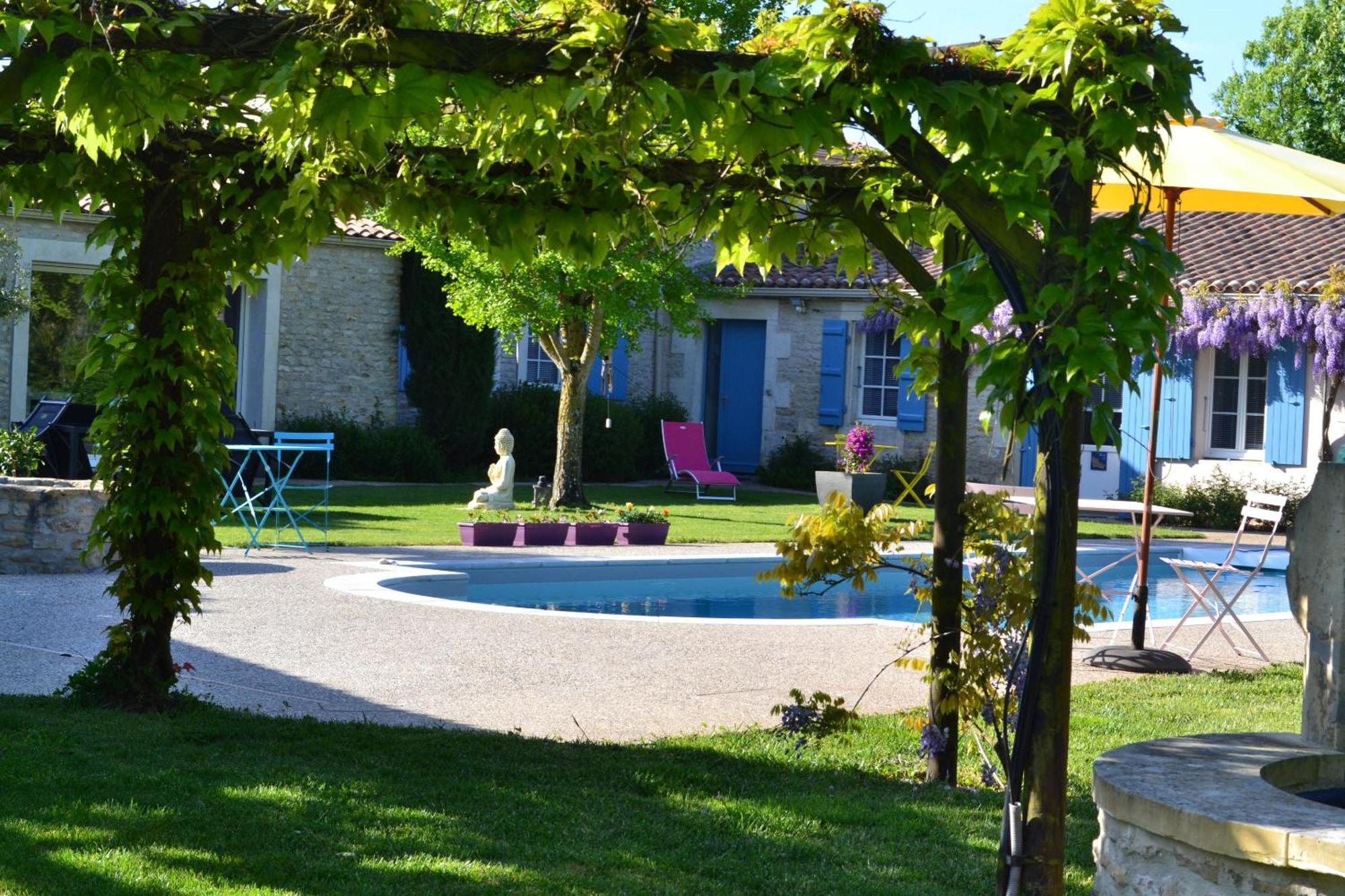 L'Instant Bleu Hotel Marans  Exterior photo